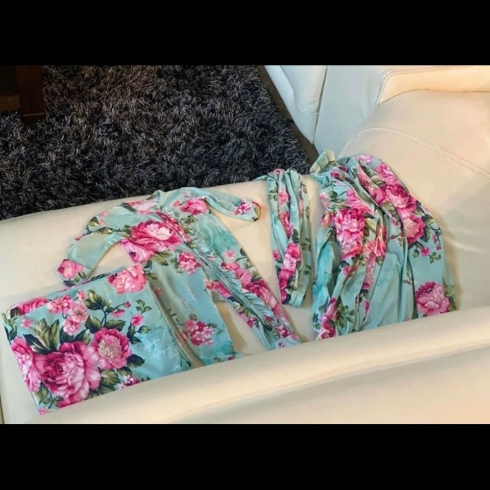 Posh Peanut Set Swaddle, Robe, Blanket and Wrap